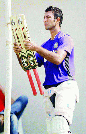 Dravid says no to India coaching job