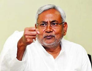 Sharad denies rift with Nitish over candidates