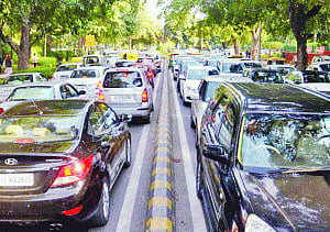 VIP movement around North Avenue grinds traffic to a halt