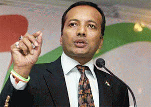 Jindal lodges complaint with EC against two news channels