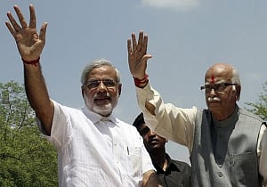 Modi meets Advani; BJP says 'no differences' over tickets