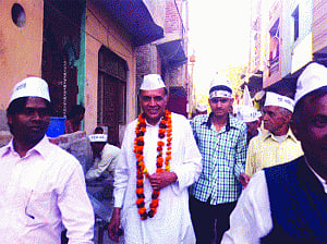 AAP's Anand Kumar files nomination from NE Delhi