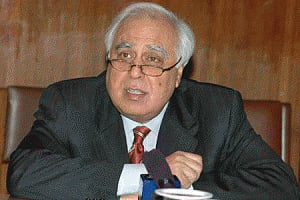 Corporate sector fuelling Modi's campaign: Sibal