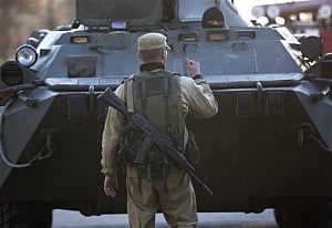Russia seizes control of new Ukraine base in Crimea