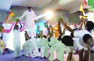 BJP in damage control mode after Rajkot candidate's controversy