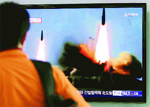 N Korea test-fires missiles as Obama hosts summit