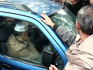 Unidentified men damage Kejriwal's car in Rohtak