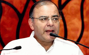 Cong, left, AAP reduced to Modi-centric campaign: Jaitley