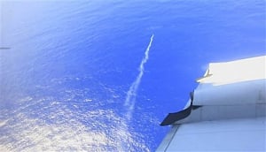 UK submarine joins plane hunt, Malaysian PM to visit Perth