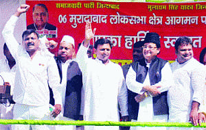 BJP back to communal agenda: Akhilesh