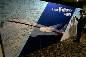 Hunt for Malaysian jet closes in on 'final resting place'