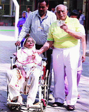 BJP lands knockout punch on AAP, Cong in New Delhi?