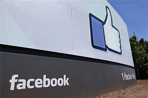 Facebook leading women to eating disorders!