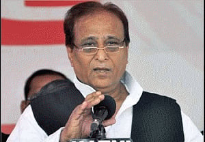 Azam Khan booked for hate speech in Shamli
