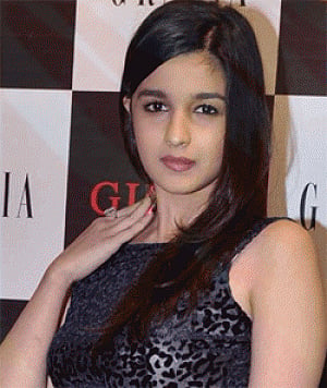 Developed mother-daughter relationship with Revathi: Alia Bhatt