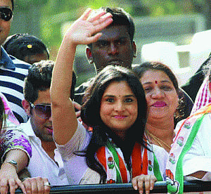 Actress Ramya sweats it out to reclaim Mandya