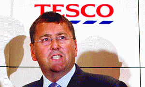 Tesco profit drops 6% in FY14, pins hopes on India for revival