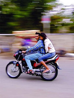 Helmets must for women in Capital