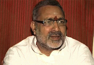 BJP distances itself from Giriraj Singh's Pakistan remark