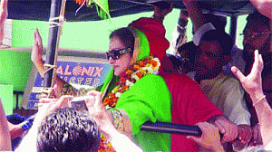 'Vikas Ki Pari' Jaya Prada charms Bijnor