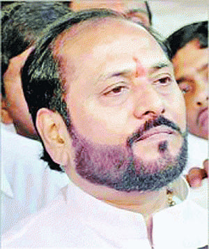 Sena distances itself from Kadam's 'anti-Muslim' remarks