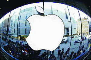 Apple approves additional $30 billion share buyback