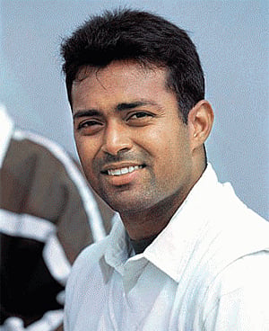 Paes receives Padma Bhushan award today