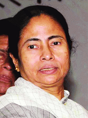 Cong didn't let ED loose on Saradha: PC to Didi
