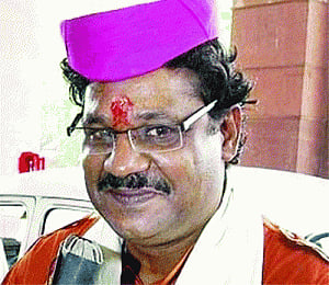 NaMo lone hope for Kirti to win Darbhanga