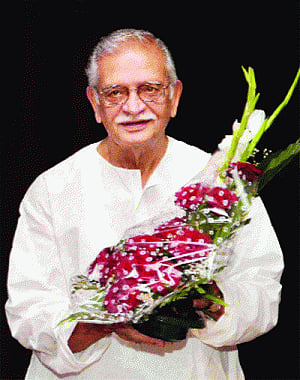 lyricist-filmmaker Gulzar to get Dadasaheb Phalke award