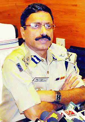Poll blast: J'khand DGP seeks suspension of Dumka SP