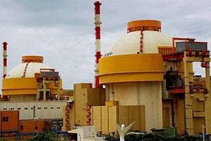 Kudankulam n-power plant generates 876 MW