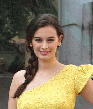 Evelyn Sharma faces harassment in hometown