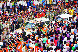 Modi takes Varanasi by storm; EC stumped