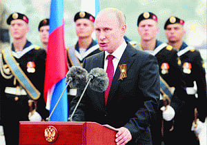 Putin hails 'return' of Crimea