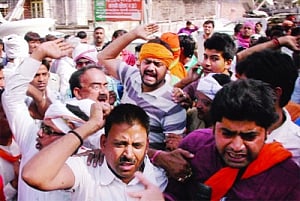 EC raid on BJP Varanasi office sparks anger