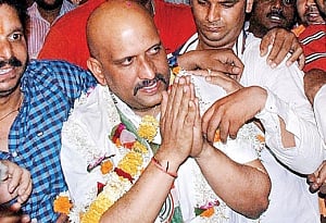 EC asks Varanasi RO to file FIR/complaint against Ajay Rai