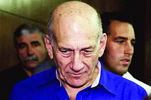 Israeli court sentences Olmert to 6 yrs in jail