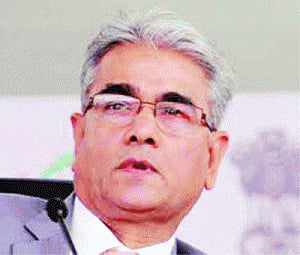 CAG worried by corporate frauds