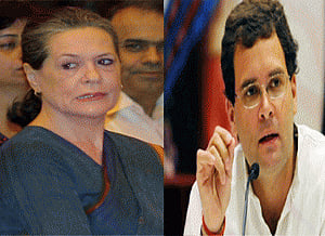 Sonia, Rahul accept responsibility for party's defeat