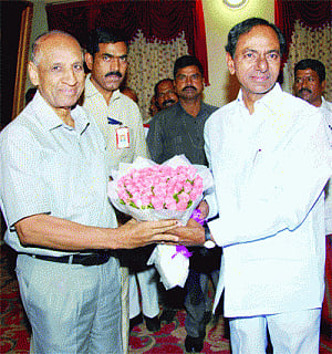 Flurry of activities in run-up to T, Seemandhra Govts formation