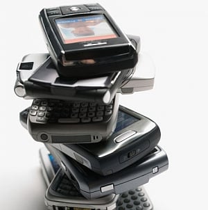 Cell phones may induce allergic reactions in kids: Study