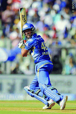 Mumbai still in the hunt