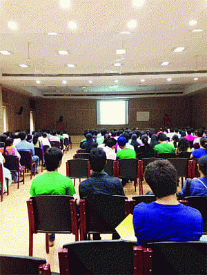 Civil Services still a career lodestone for DU's admission hopefuls