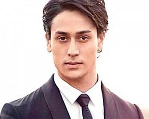 I want to be full package like Hrithik: Tiger Shroff