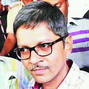 Singhal, accused in Ishrat case, reinstated in Gujarat