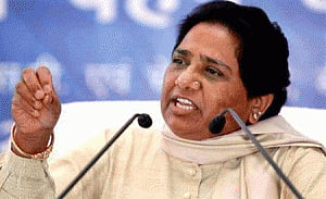 Mayawati slams SP govt, again demands imposition of Prez rule