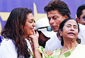 TMC sponsors KKR bash; HC, Opp frown