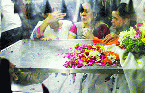 Condolence messages pour in after Munde's demise
