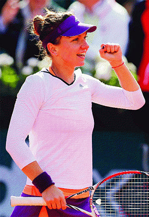halep, Petkovic in semis